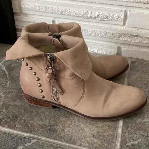 Mjus Shoes - Stylish Tan Ankle Boots with Studded Detail